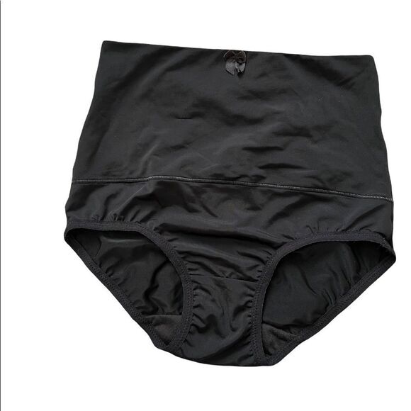 Carol Wior Rear Enhancing Control Panty in Black, - Picture 1 of 5